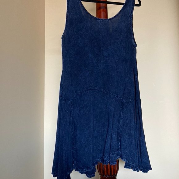 Blue Acid Wash Long Sleeveless Top - Picture 2 of 4